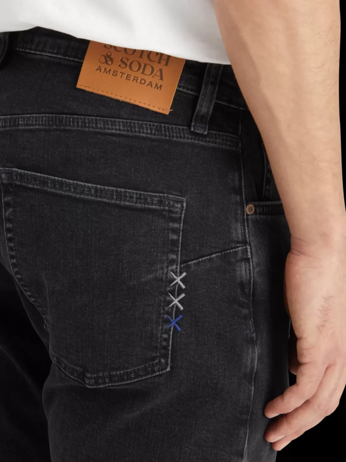 Essential THE ZEE STRAIGHT JEANS CITY BLACK-Scotch & Soda Outlet