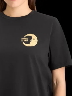 FRONT BACK FESTIVE ARTWORK RELAXED FIT T-SHIRT-Scotch & Soda Outlet