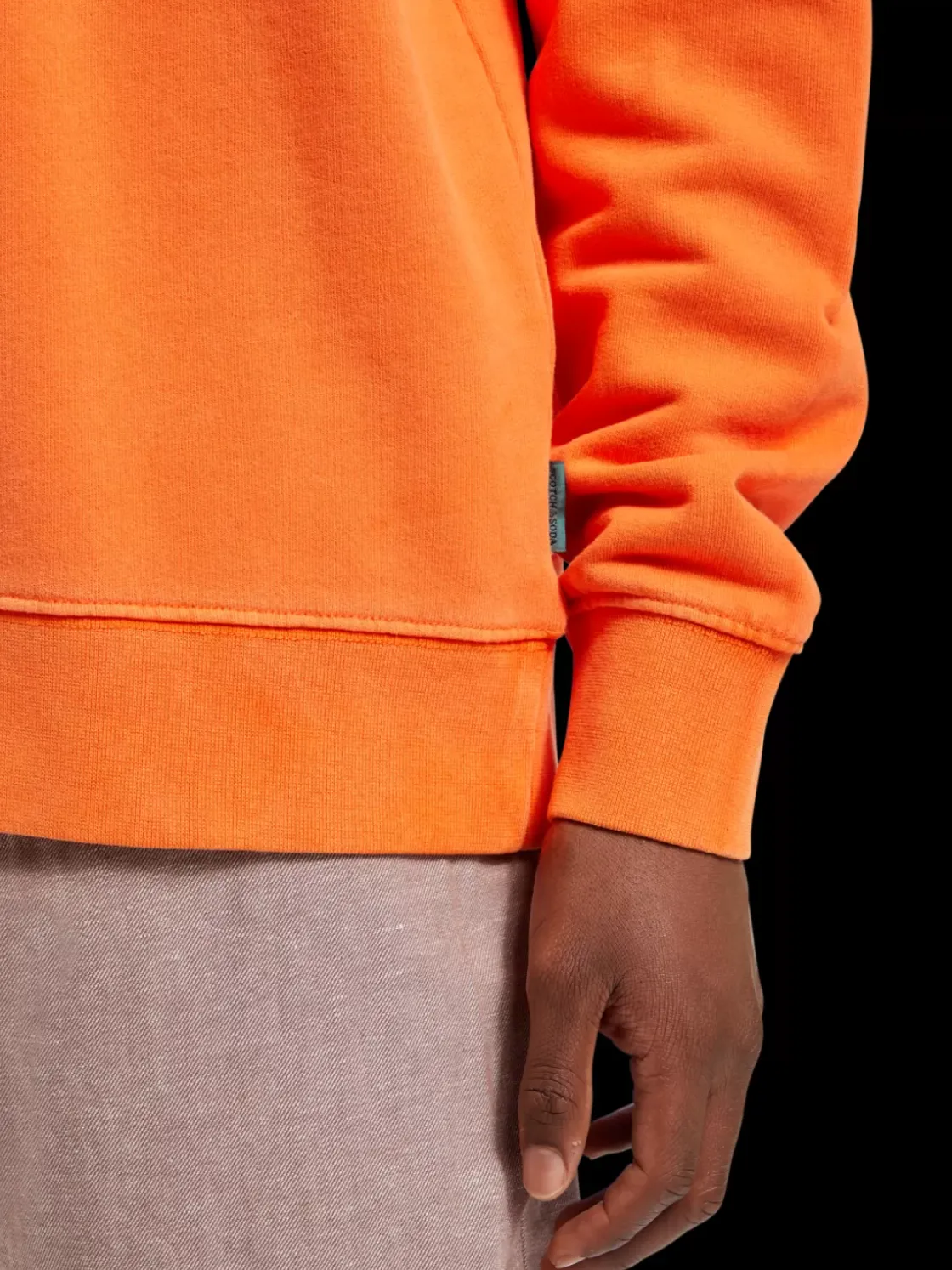 Garment-dyed artwork sweatshirt-Scotch & Soda Online